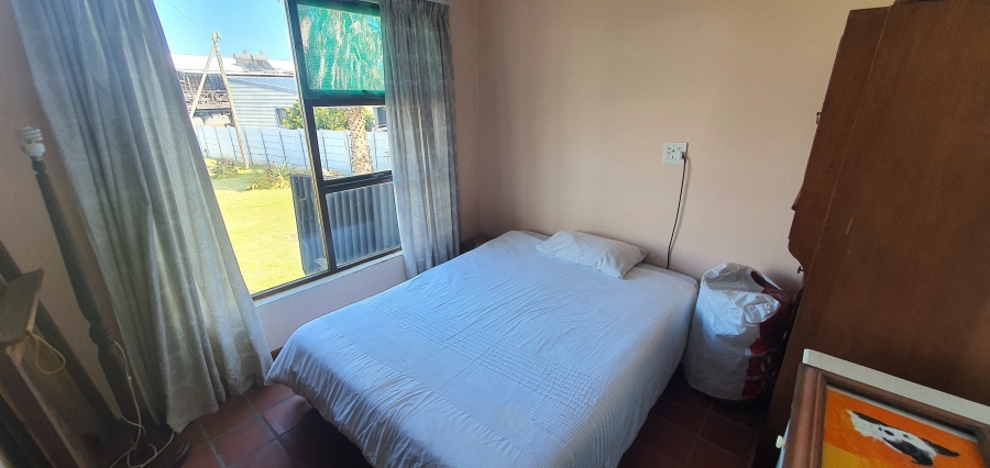 3 Bedroom Property for Sale in Boggomsbaai Western Cape